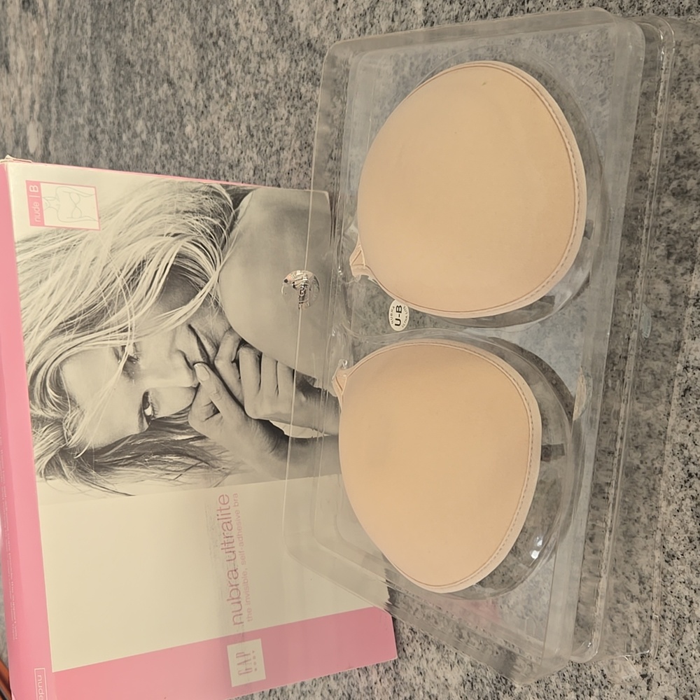 GAP Nubra Ultralite Nude B Cup Invisible Self Adhesive Bra NEW